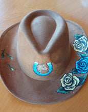 Load image into Gallery viewer, VFW Paint N Sip Felt Cowboy Hats
